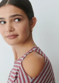 Camisetas Y Tops*Brownie Camiseta raya lurex cut-out hombro Granateoscuro