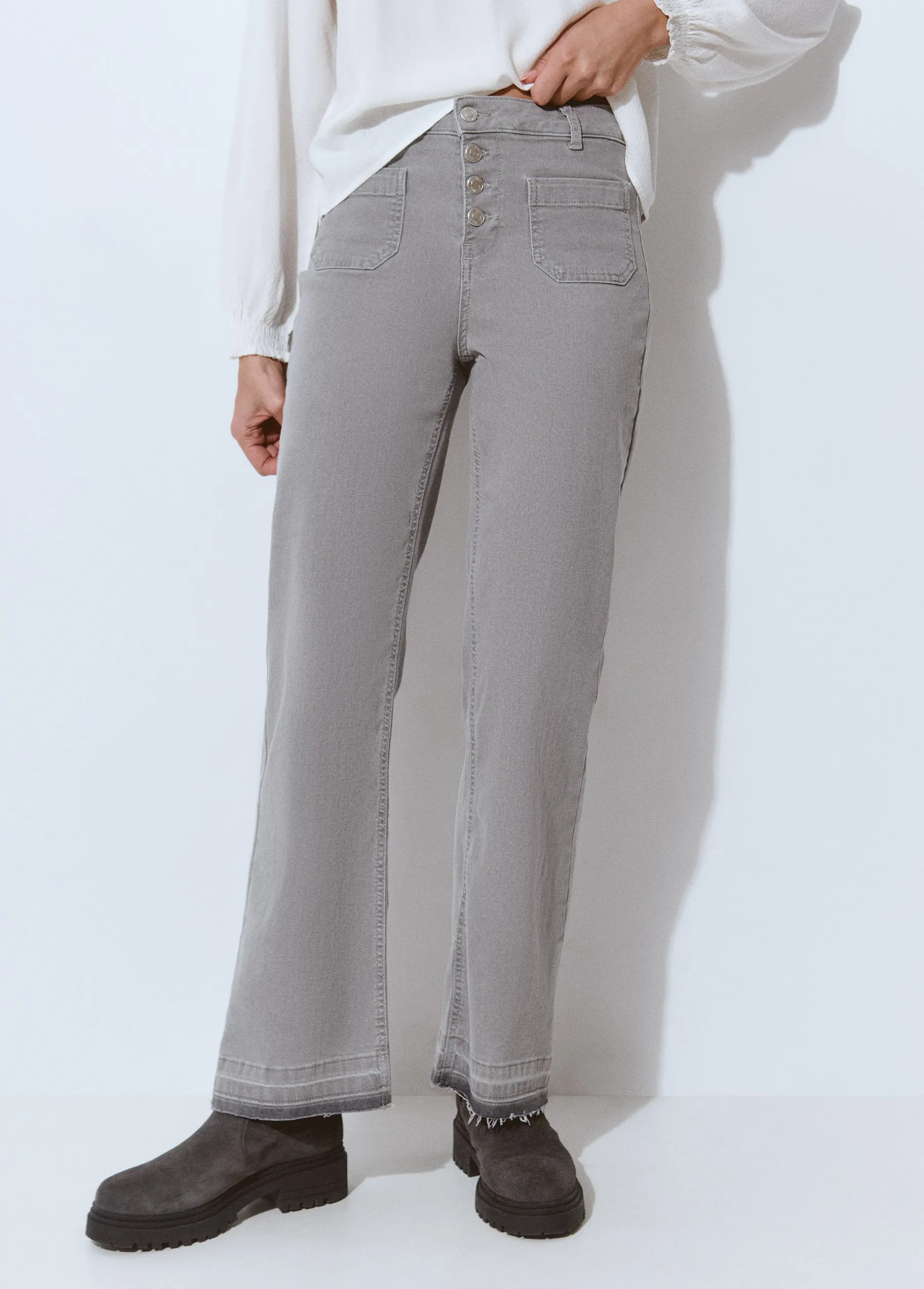 Jeans*Brownie Jeans culotte botones frontales Gris