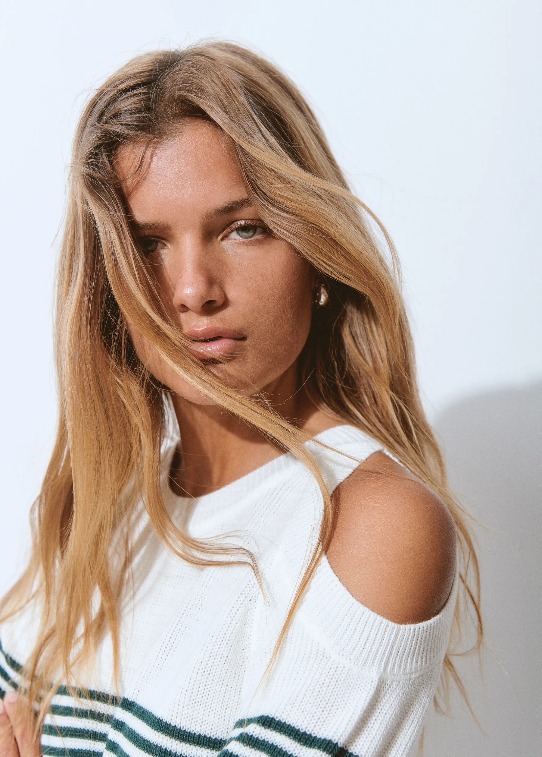 Jerséis*Brownie Jersey aperturas hombros rayas Crudo