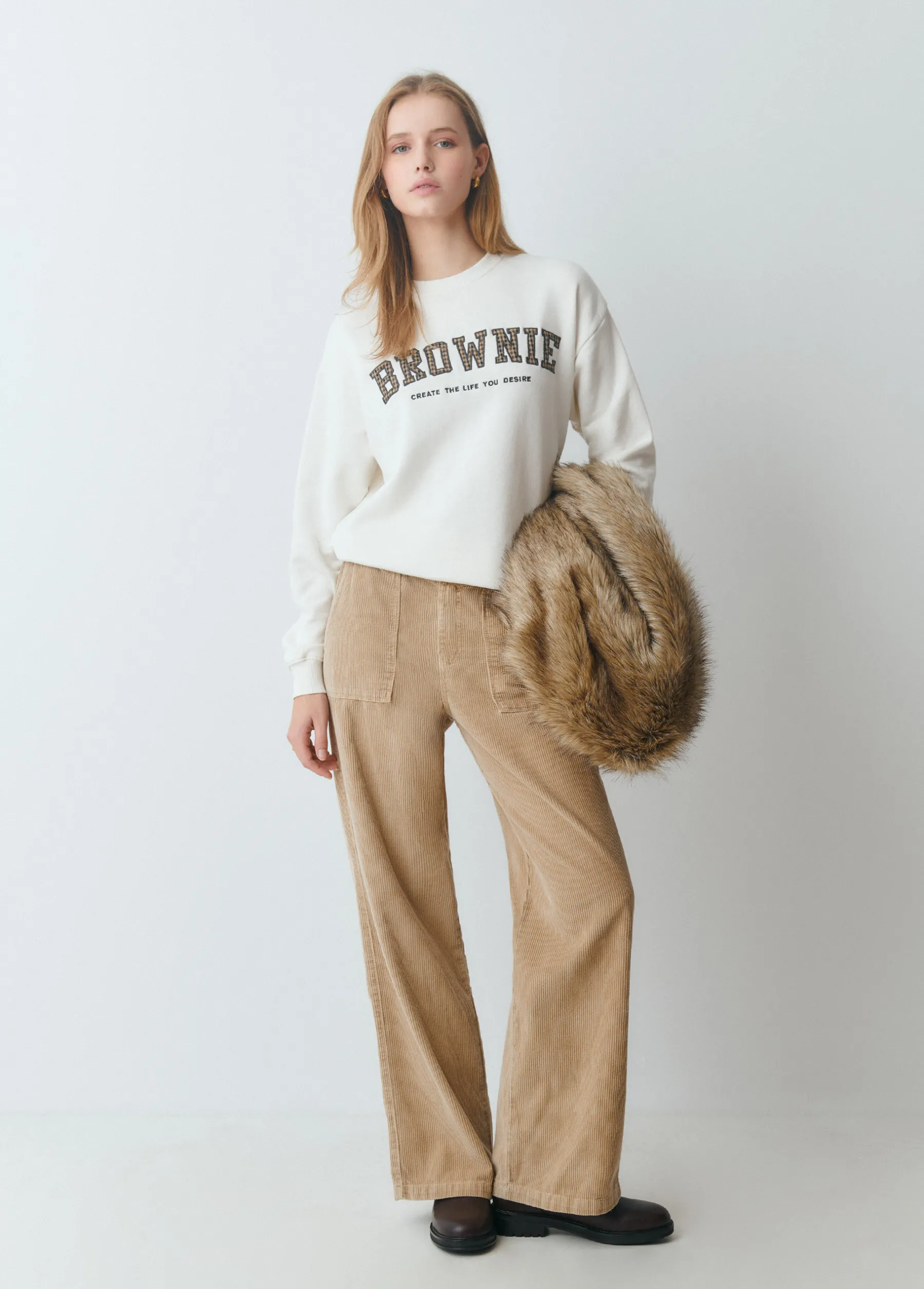 Sudaderas*Brownie Sudadera parche cuadros Crudo